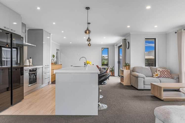 6 Haymakers Crescent Rolleston_1