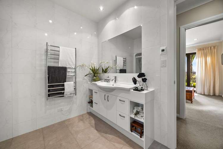 28 Macwhinney Drive Drury_45