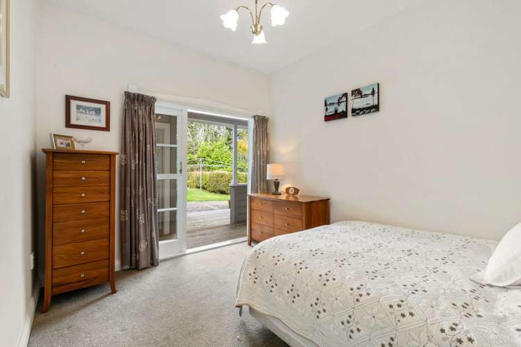 3 Beaver Road East_5