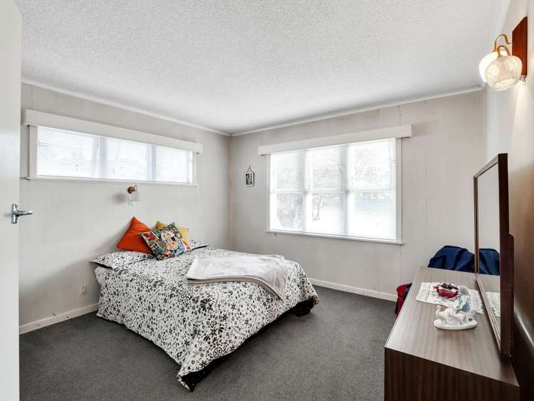 59 Tiroroa Ave Te Atatu South_18