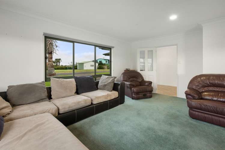 8 Athenree Heights Athenree_11