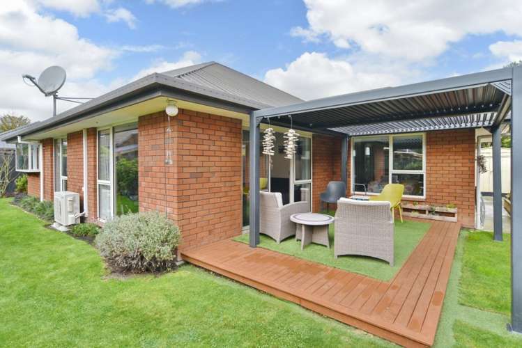 2/43 Kedleston Drive_3