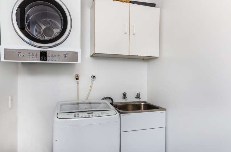 9 Armstrong Grove Hilltop_20