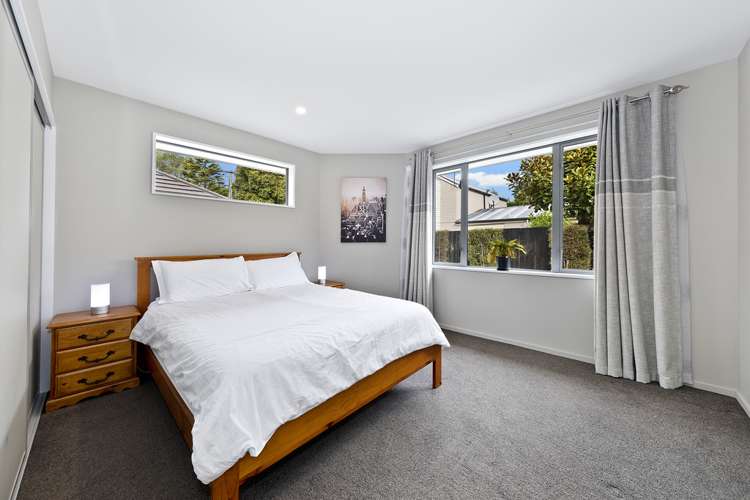 2/121 Waltham Road Sydenham_5