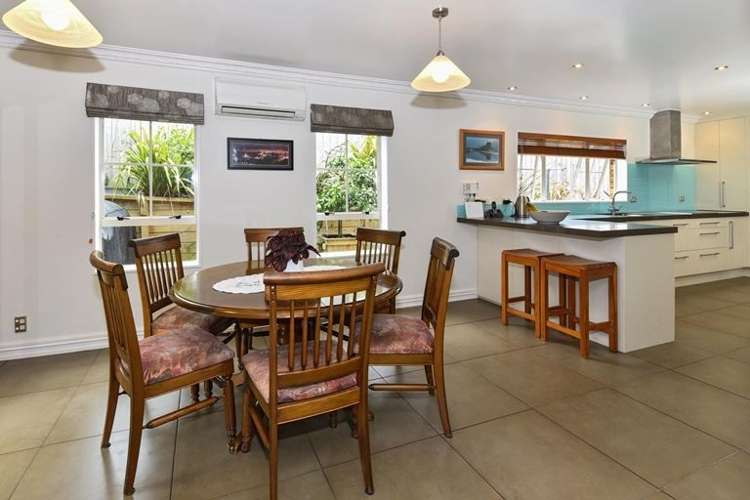 2 Muka Close The Gardens_7