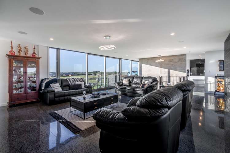 89 Sunrise Drive Seaward Bush_7