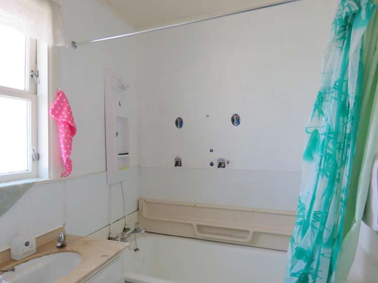 29 Campbell Street Taumarunui_5