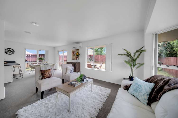 14 Mark Carter Place Flat Bush_3