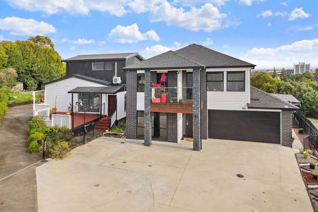 Large Family Home + Minor Dwelling  on 1,050mz