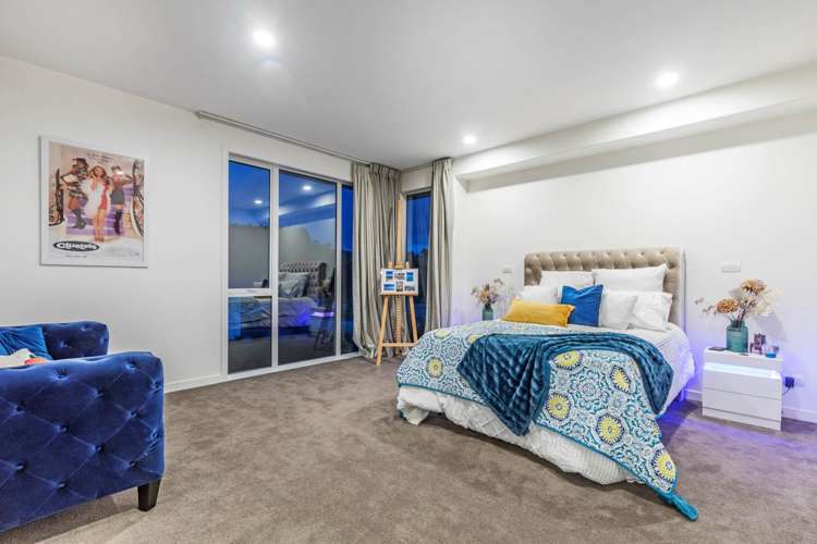 6 Throttle Close Dairy Flat_24