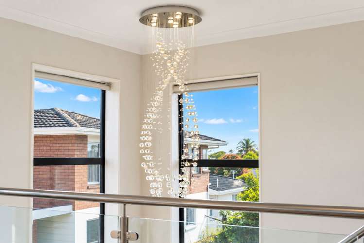 324A Royal Road Massey_13