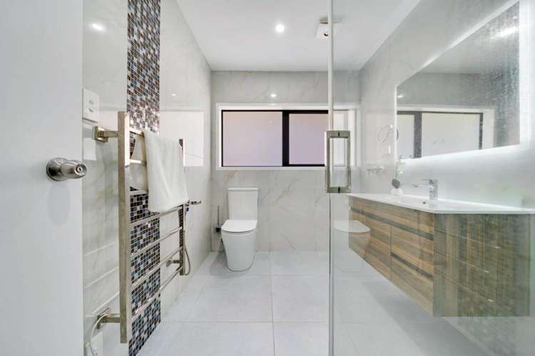 1/68 Victoria Road Papatoetoe_13