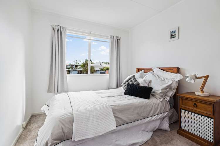 70 Kohe Street Parahaki_17