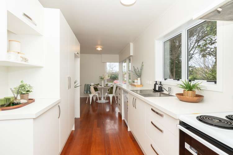 1 Jennifer Place Chartwell_3