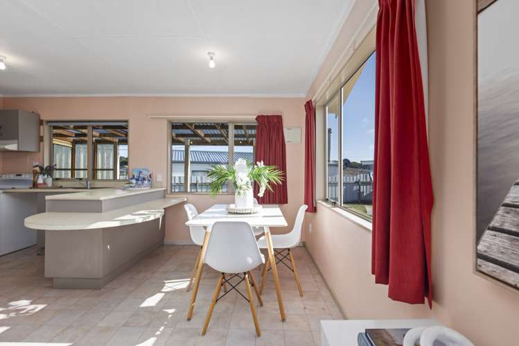 11 Te Kiri Street Himatangi Beach_5