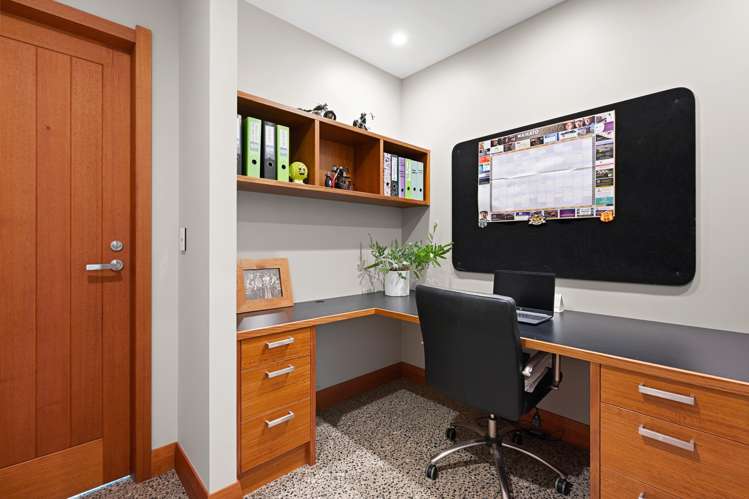 38 Baxter Michael Crescent Cambridge_29