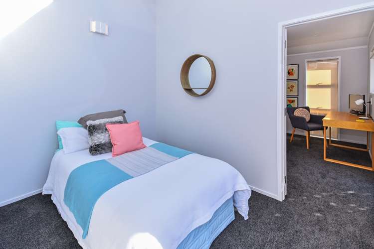 4 Muirfield Street Wattle Downs_11