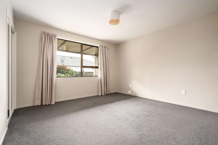 38 Millstream Drive Lincoln_10