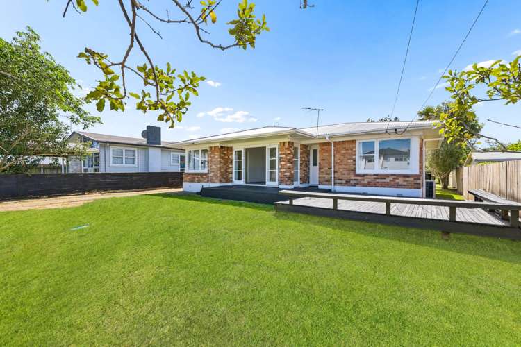 8 Braeburn Place Takanini_1