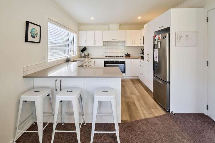 9 Martha Turnell Crescent Manor Park_2