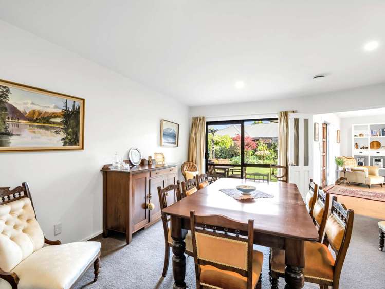 8 Stable Way Belfast_13