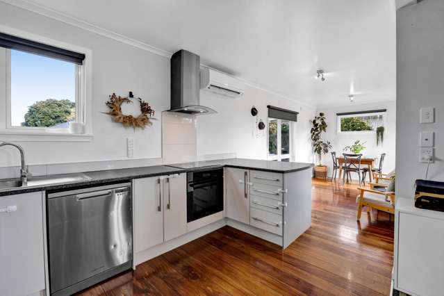 16 Karaka Street Hawera_3