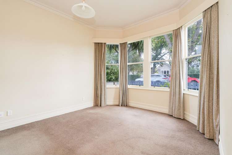 67 Russel Street Gladstone_11