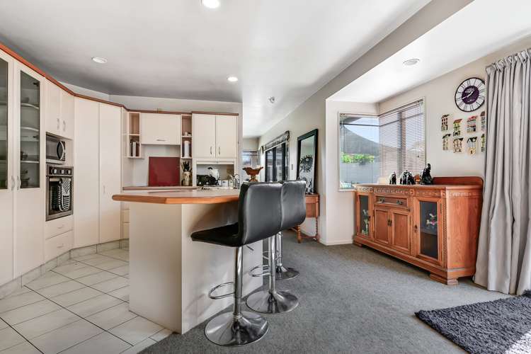 21 Ayrshire Drive Grandview Heights_10