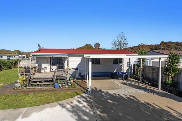 A home with heart & included contents!