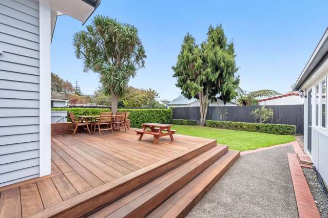 11 Thornycroft Avenue Epuni_2