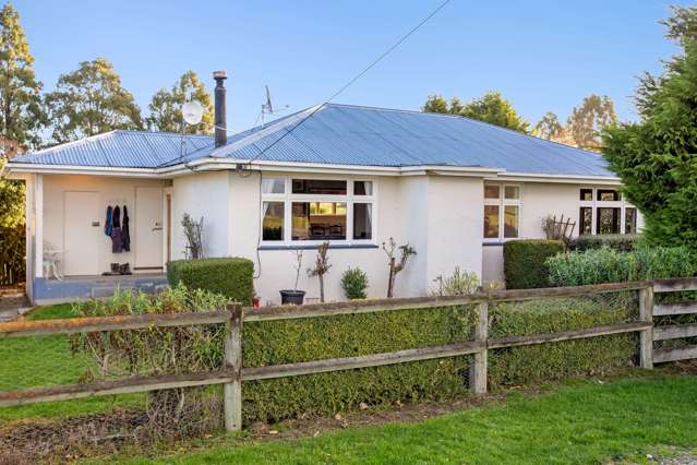 611 Longridge Road Lumsden Surrounds_3