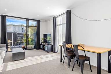 6/63 Poulson Street_3