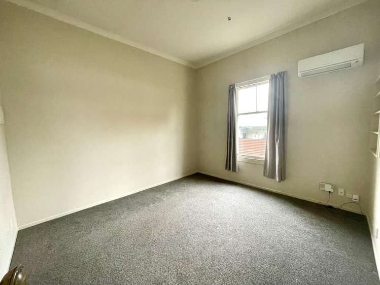 2/1028 Fitzroy Avenue 10487_5