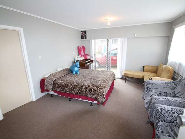 110 Mountain Road Mangere Bridge_4