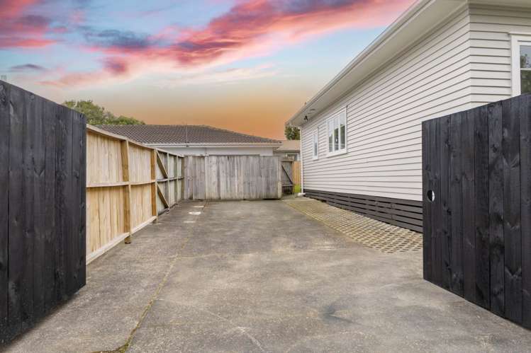 2 Riverpark Crescent Henderson_15