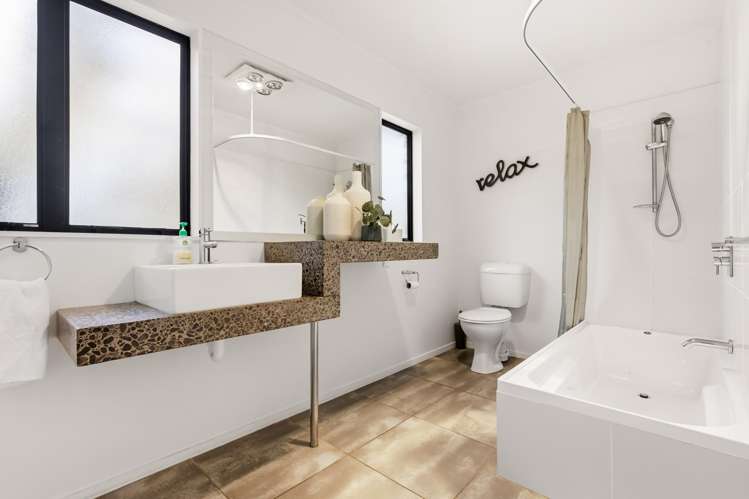 28 Te Kopua Street Acacia Bay_18