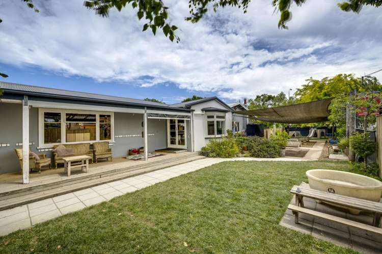 27 Middle Road and 13 Porter Drive Havelock North_1