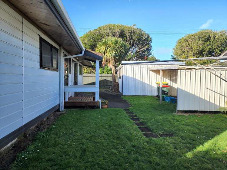 24 George Street New Plymouth Central_13