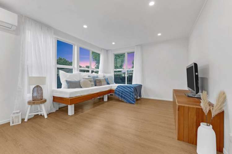17A Arodella Crescent Ranui_2