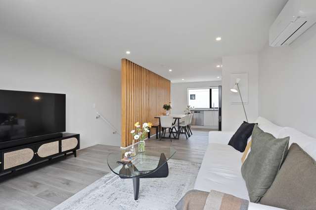 37 Ara Mara Hua Henderson_4