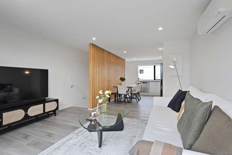 37 Ara Mara Hua Henderson_4