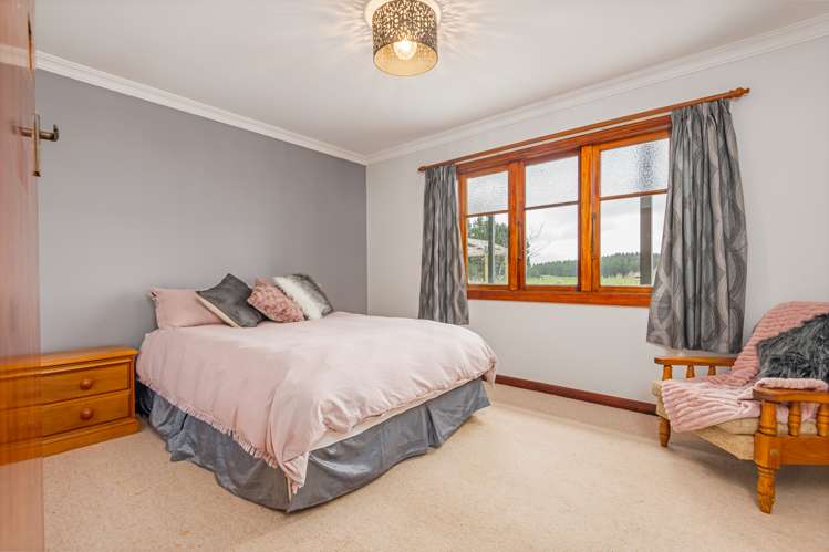 1911 Makino Road Halcombe_10