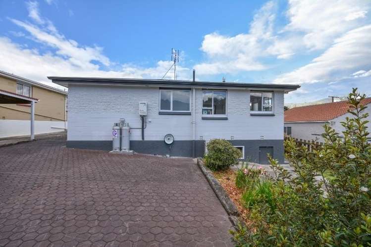 14 Elwyn Crescent Green Island_11