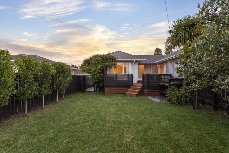 75 Commissariat Road Mount Wellington_11