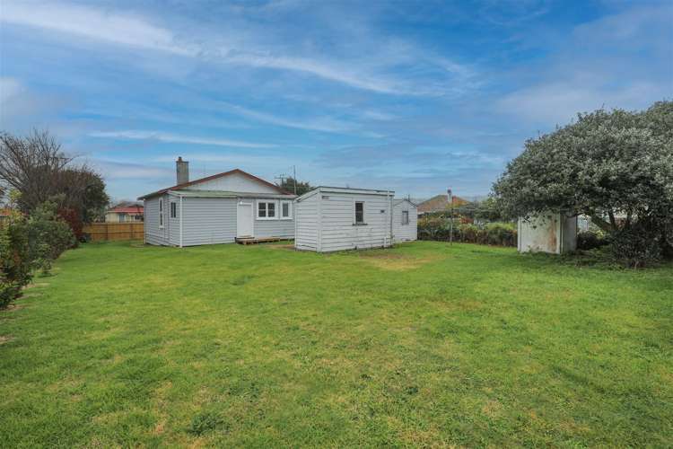 4 Semple Street Huntly_17