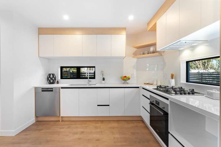 8C Rowan Terrace Te Atatu South_5