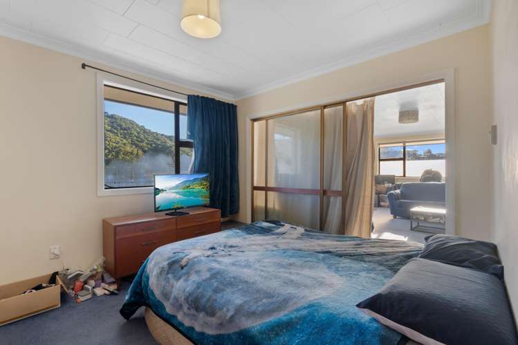 Units 1-3/91 Waikawa Road Picton_22