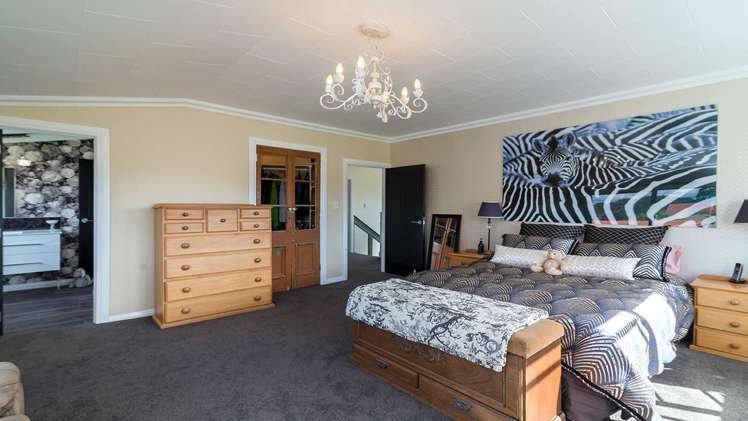 15 Robertson Street Glenholme_13