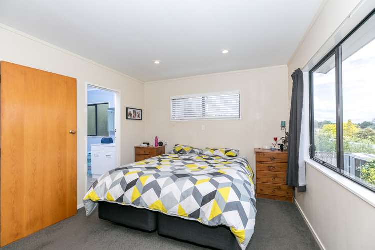 30 Lansdowne Crescent Glenview_8