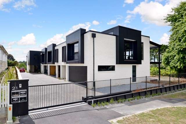 Executive Town House
